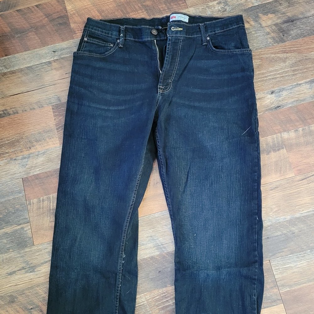 Wrangler straight fit jeans